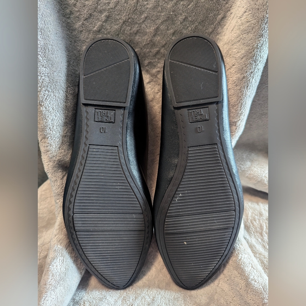 Time and Tru Women's Black Flats - Picture 4 of 4
